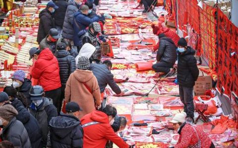春节期间全市消费市场红火向好