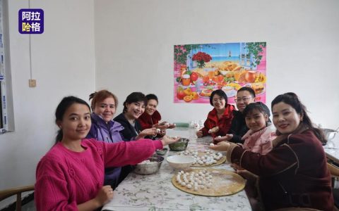 体验传统民俗 共赴邻里团圆