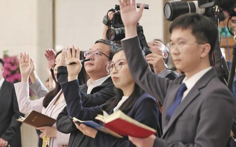 十四届全国人大四次会议首场“代表通道”集中采访活动举行