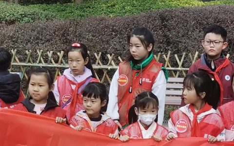 江汉油田教育集团开展多样学雷锋活动