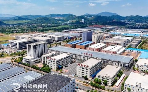 项目建设争分夺秒　企业生产马力全开