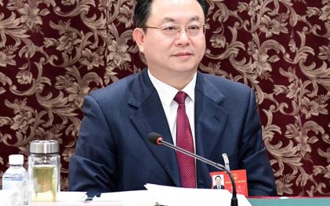 孙兵会见鄂州市参加全国两会人大代表政协委员