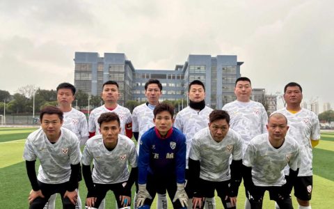 组建城市足球联赛代表队  崇阳14名球员参与选拔