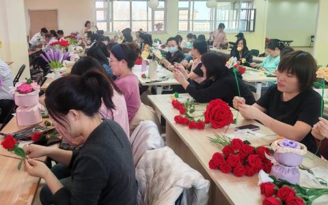 中南民族大学开展“巾帼铸梦乐享生活”三八国际妇女节系列活动