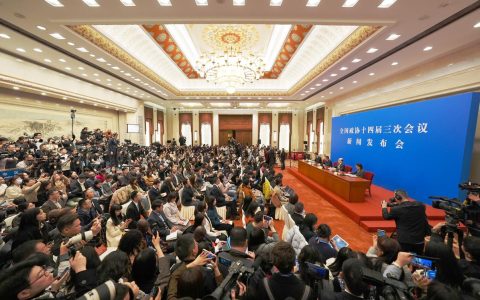 华中农业大学党外人士热议全国两会