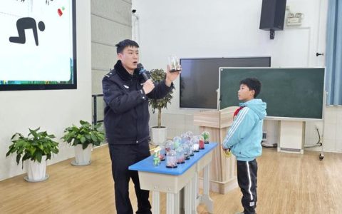 江汉油田外国语学校开展禁毒宣讲活动