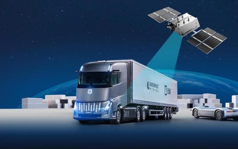 黄石智能网联快递车开启商业化应用