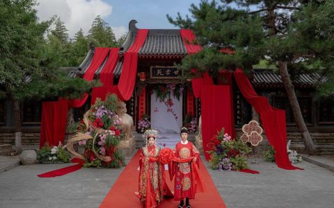 弘扬传统文化 倡导婚俗新风 赤壁举办公益中式集体婚礼