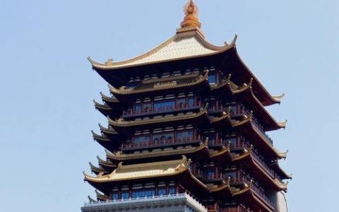 东方山景区“三八”节人气火爆 东昌阁单日游览人数突破5000人