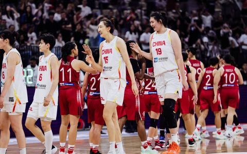 世界级篮球赛事在武汉鸣哨 中国女篮主场“开门红”
