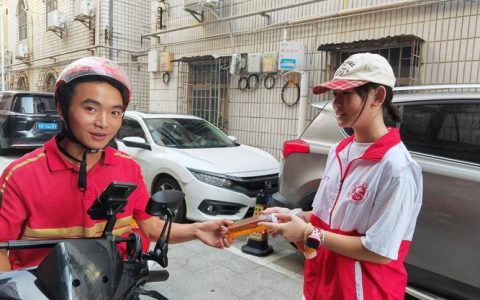 汉江社区来了“流动网格员”  外卖快递小哥成为基层治理“合伙人”