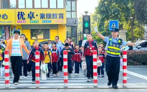 警心护学 平安同行 崇阳公安筑牢校园安全防线