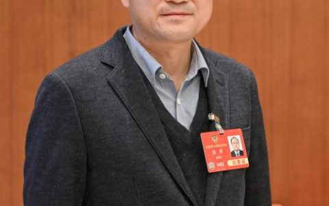 全国人大代表、松滋市刘家场镇三堰埫村党总支书记吉明东：把两会好声音带回田间地头 奋力书写乡村振兴新篇章