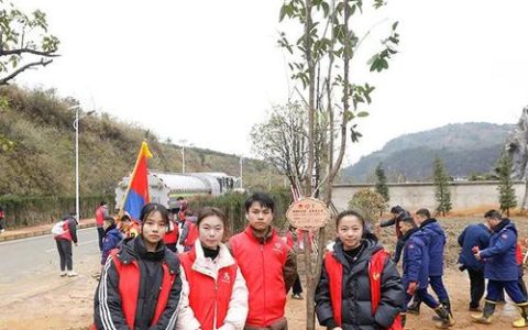 心怀雷锋志 足量山河青——环境科学与工程学院植树节举办健步走志愿活动