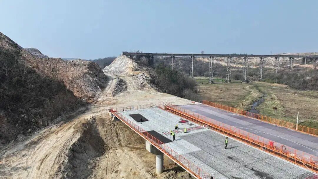 G346红安段改扩建工程最新进展→