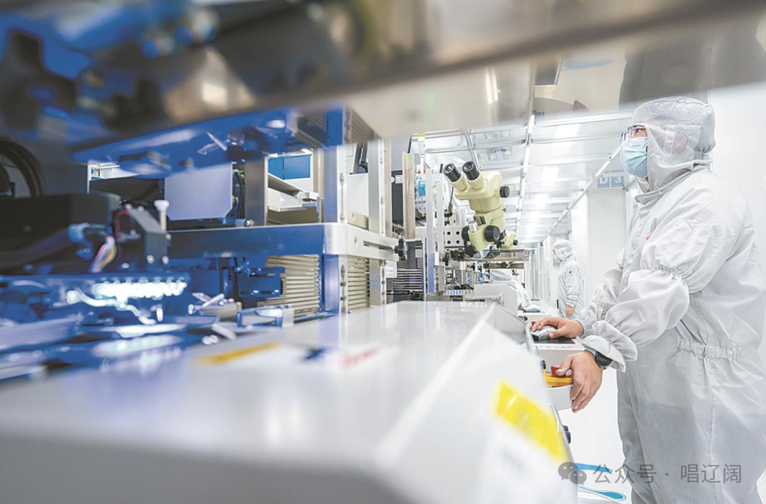 奔向“世界光谷”，当以四个“新”破题