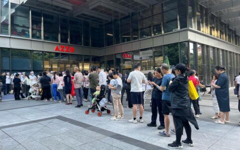 上海等地企业排队来武汉“吹风”