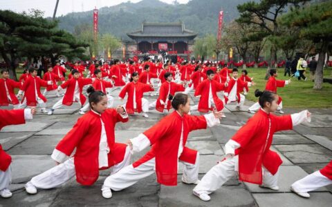 首个“国际太极拳日”十堰会场主题展演活动将在武当山举行
