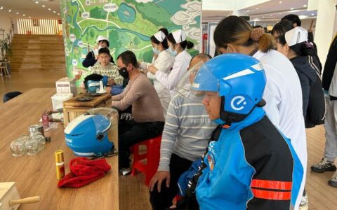 青春护碧水 志愿润潜江——团市委开展青年志愿服务活动