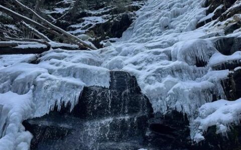 一秒入冬！十堰这两个地方又下雪了