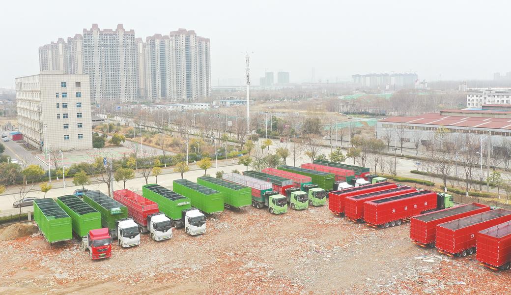 南湖工业园百达康重卡充电站项目建设现场