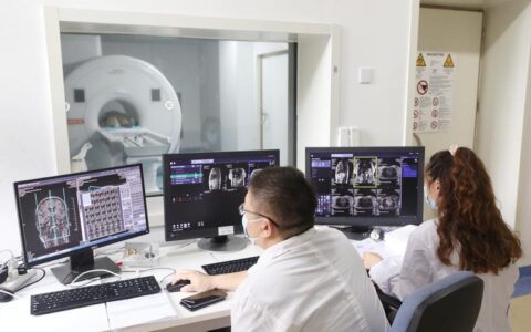 生物医学工程学院与联影智融公司“医工新星班”开班