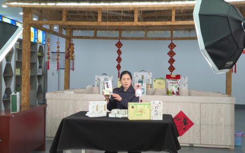 全国人大代表、监利市精华水稻种植专业合作社理事长毕利霞：这辈子就认种粮这一件事