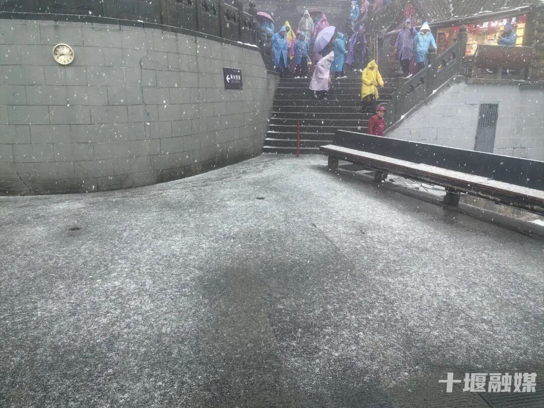 一秒入冬!十堰这两个地方又下雪了