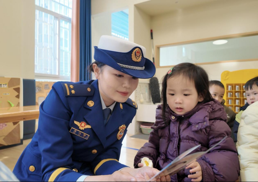 [荆楚网]潜江消防走进校园 ，上好消防安全 “开学第一课”