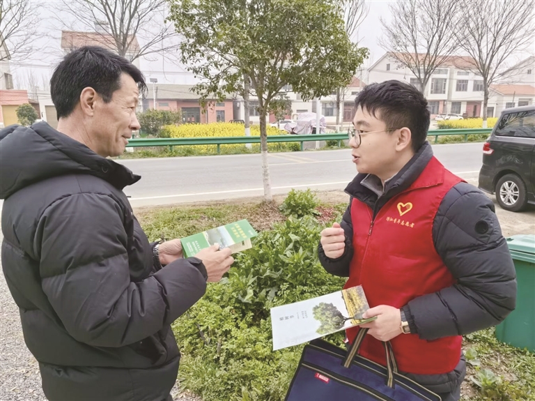 市烟草专卖局积极开展校园周边清理整治专项行动