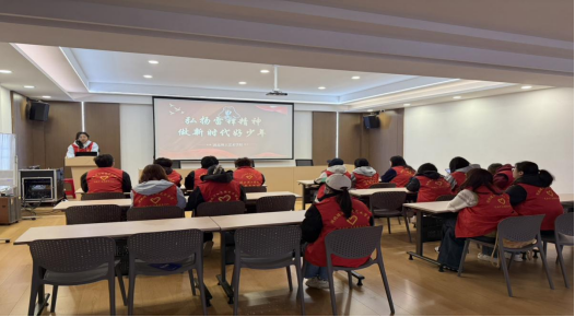 艺术学院开展 “学雷锋·树新风·担使命” 系列志愿活动