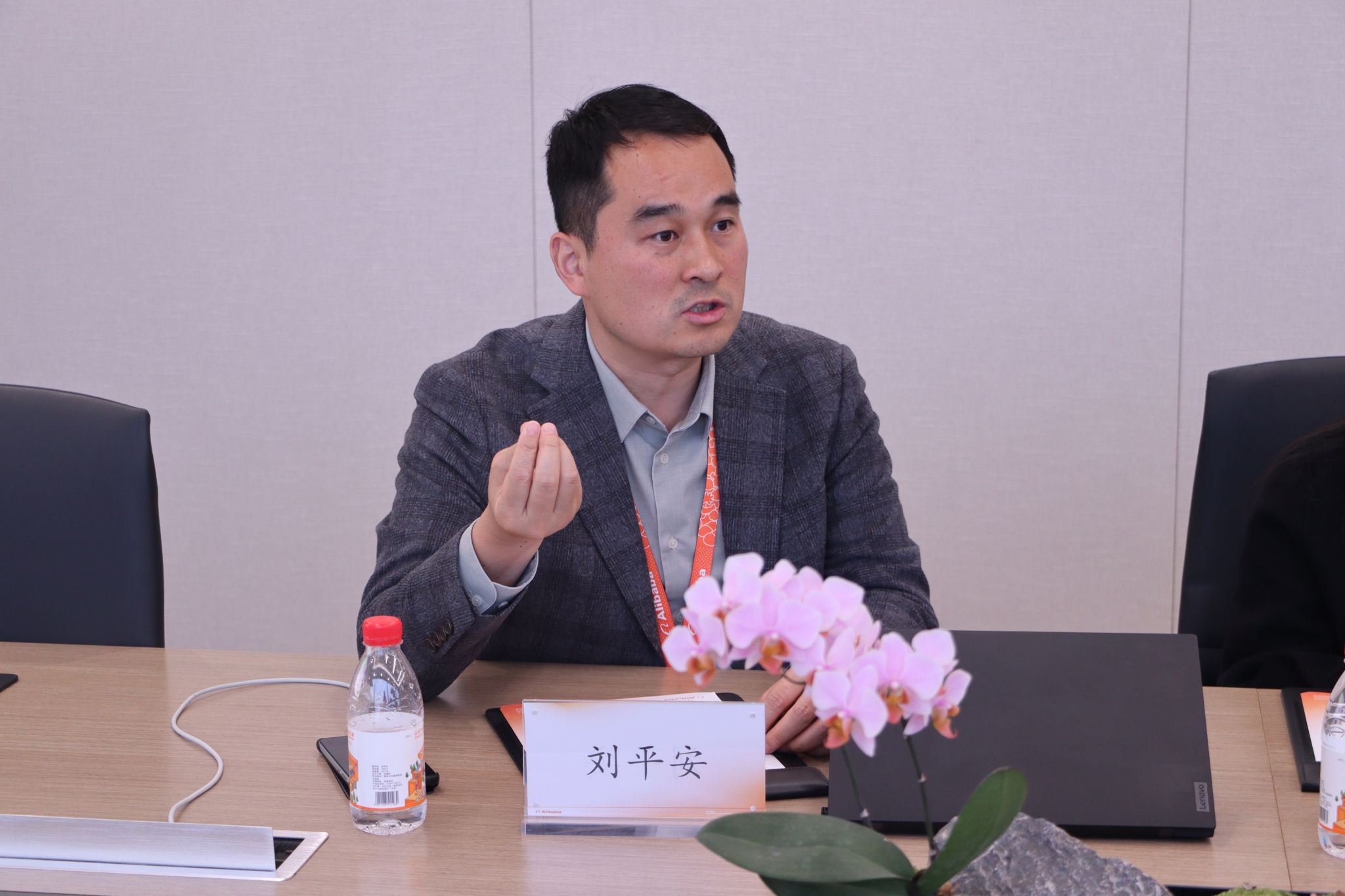 信息学院师生赴武汉阿里中心走访交流