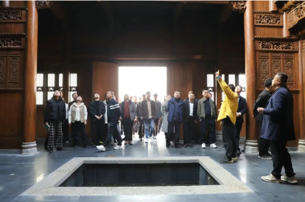 长江新区举办“长江新韵 与企同行”文化企业交流座谈会