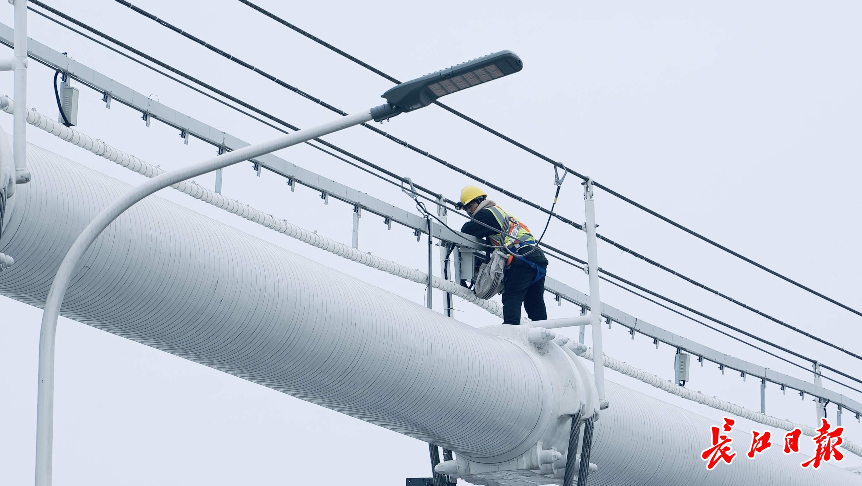 武汉都市圈“一小时交通圈”再添新通道，双柳长江大桥今日通车试运营