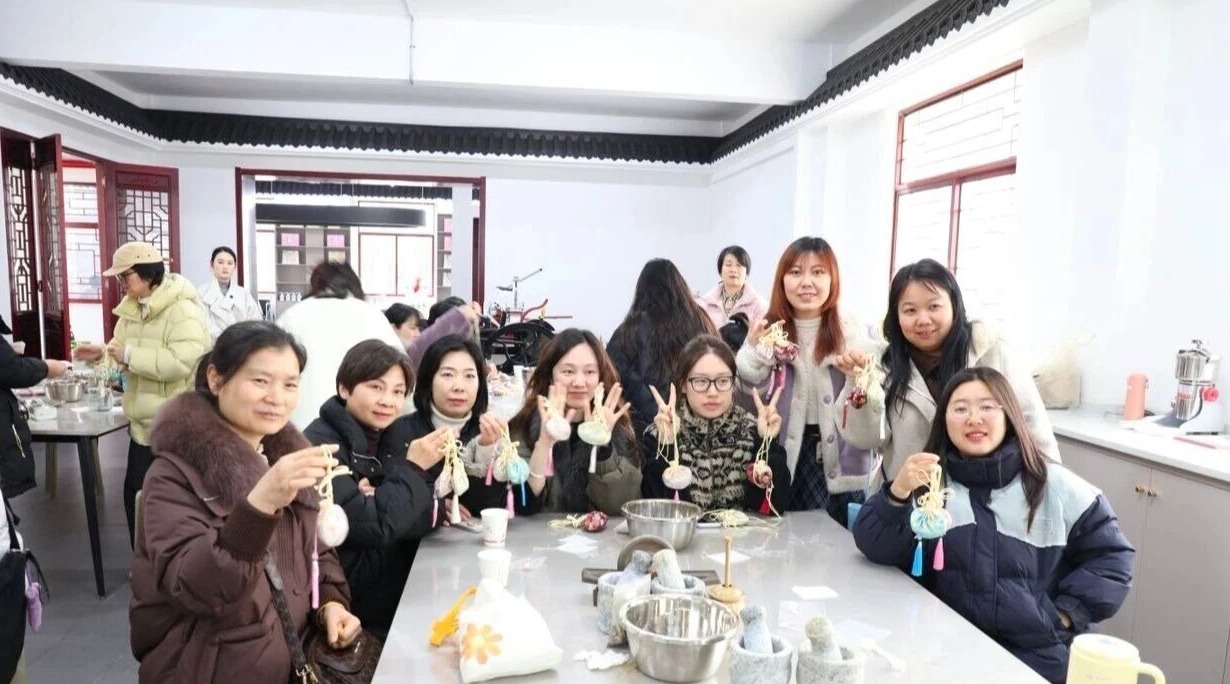 周矶管理区潜半夏中医药文化景区持续火热