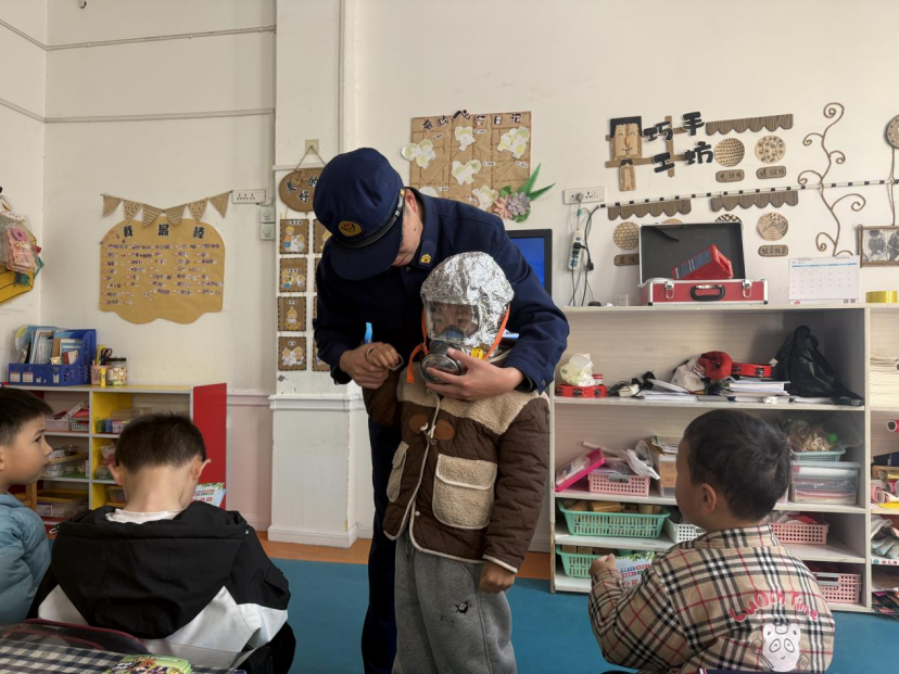 [荆楚网]潜江消防走进校园 ，上好消防安全 “开学第一课”