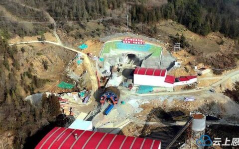 宜涪高铁鹤峰段“五一”假期抢抓施工进度
